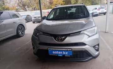 Toyota RAV4 2017 года за 10 000 000 тг. в Алматы фото 2