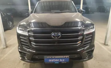Toyota Land Cruiser 2024 года за 60 000 000 тг. в Алматы фото 2