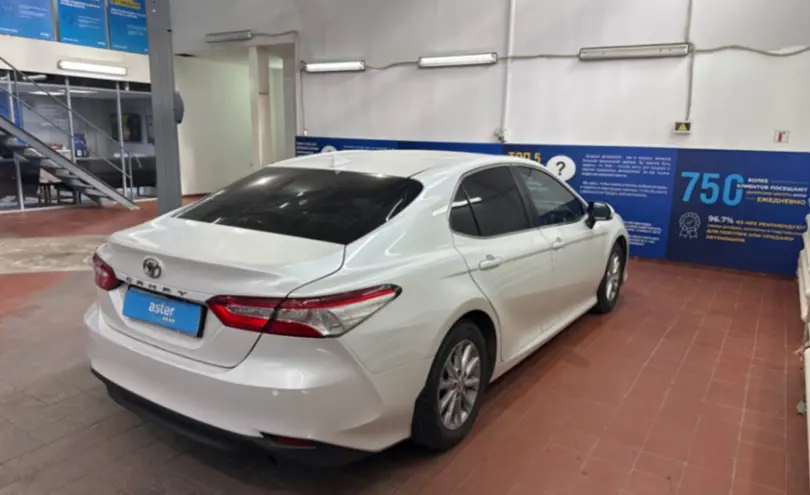 Toyota Camry 2019 года за 12 000 000 тг. в Астана фото 5