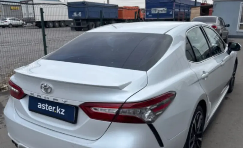 Toyota Camry 2018 года за 12 500 000 тг. в Петропавловск фото 5