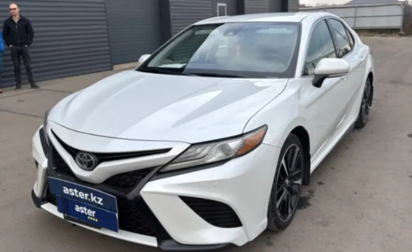 Toyota Camry 2018 года за 12 500 000 тг. в Петропавловск