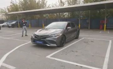 Toyota Camry 2021 года за 13 000 000 тг. в Алматы фото 1