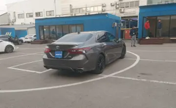 Toyota Camry 2021 года за 13 000 000 тг. в Алматы фото 3