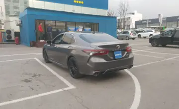 Toyota Camry 2021 года за 13 000 000 тг. в Алматы фото 4