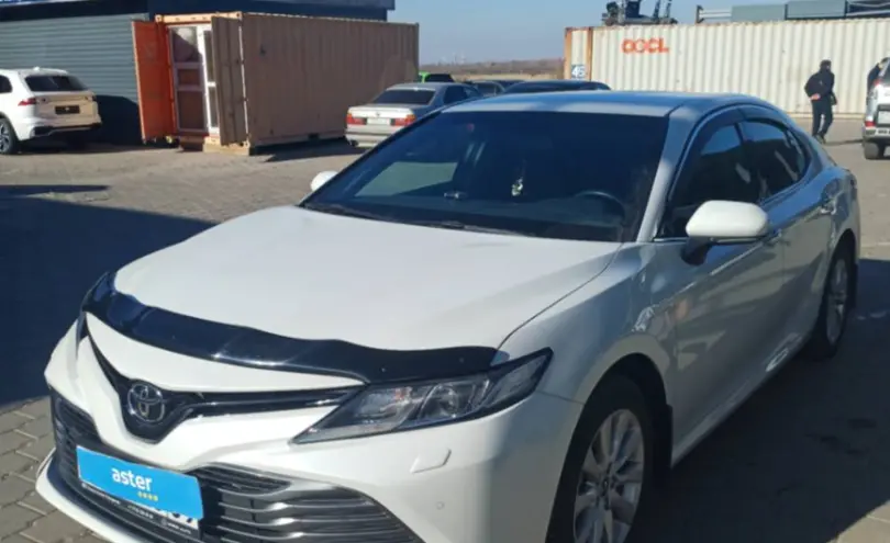 Toyota Camry 2021 года за 14 000 000 тг. в Караганда