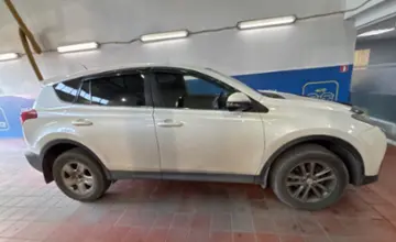 Toyota RAV4 2015 года за 10 500 000 тг. в Астана фото 4