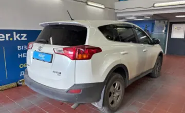 Toyota RAV4 2015 года за 10 500 000 тг. в Астана