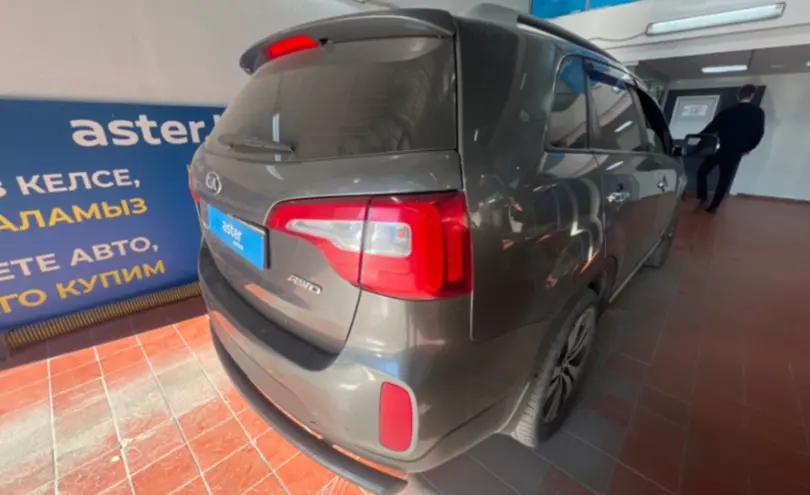Kia Sorento 2012 года за 7 500 000 тг. в Астана фото 5