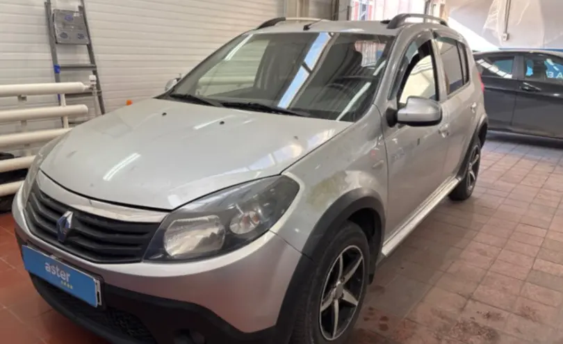 Renault Sandero 2013 года за 3 750 000 тг. в Астана