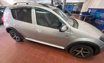 Renault Sandero 2013 года за 3 750 000 тг. в Астана фото 4