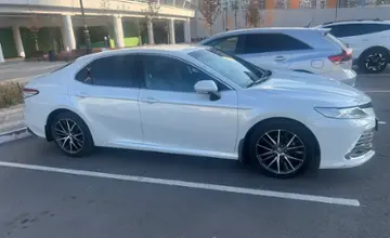 Toyota Camry 2021 года за 16 000 000 тг. в Астана фото 3