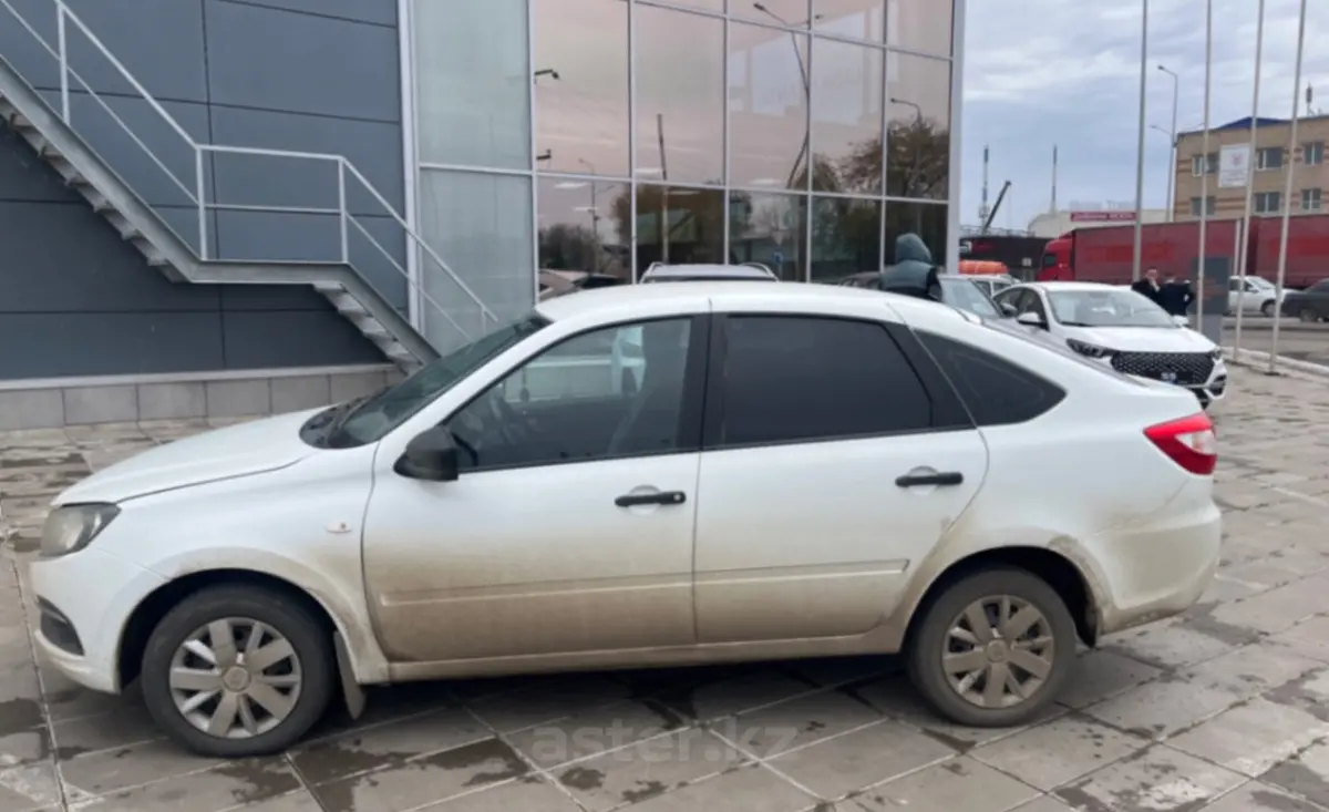 LADA (ВАЗ) Granta 2022 LADA (ВАЗ) Granta 2022