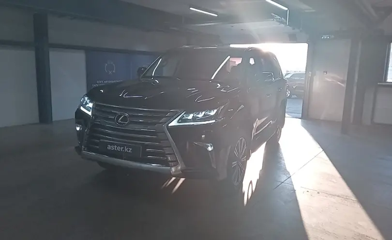 Lexus LX 2016 года за 80 000 000 тг. в Астана