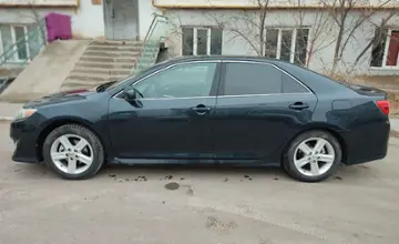 Toyota Camry 2012 года за 8 800 000 тг. в Атырау фото 2