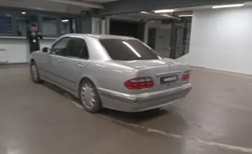 Mercedes-Benz E-Класс 2001 года за 3 700 000 тг. в Астана фото 4