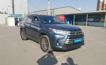 Toyota Highlander 2018 года за 18 300 000 тг. в Шымкент фото 2