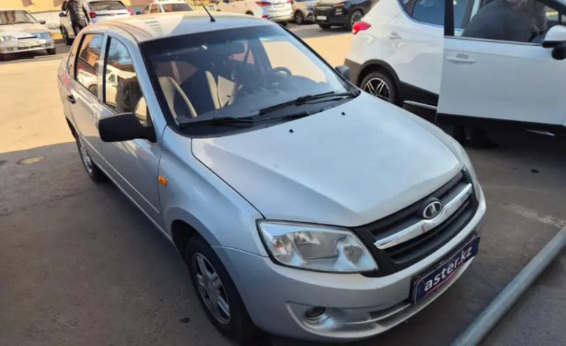 LADA (ВАЗ) Granta 2013 года за 2 900 000 тг. в Костанай фото 3