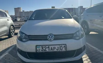 Volkswagen Polo 2012 года за 4 000 000 тг. в Астана фото 2