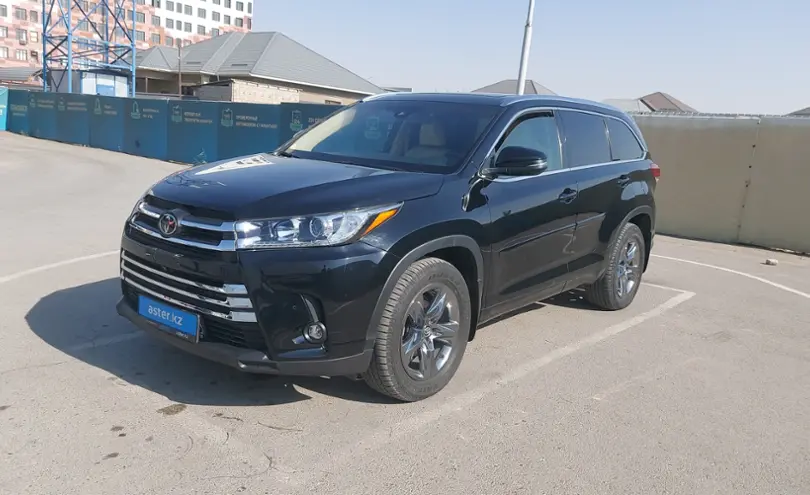 Toyota Highlander 2019 года за 18 200 000 тг. в Шымкент