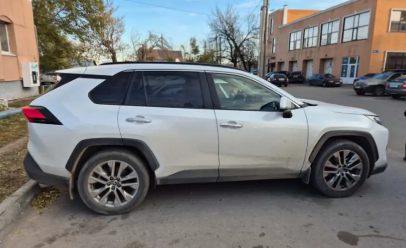 Toyota RAV4 2023 года за 18 000 000 тг. в Костанай фото 4