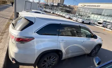 Toyota Highlander 2014 года за 14 000 000 тг. в Астана фото 4