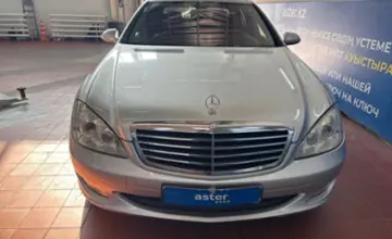 Mercedes-Benz S-Класс 2006 года за 7 000 000 тг. в Астана фото 2