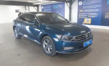 Volkswagen Passat 2022 года за 15 000 000 тг. в Астана фото 2
