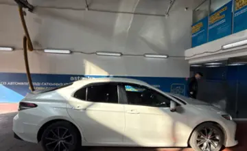 Toyota Camry 2022 года за 11 500 000 тг. в Астана фото 4