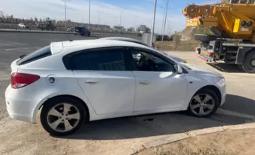 Chevrolet Cruze 2011 года за 3 500 000 тг. в Астана фото 4