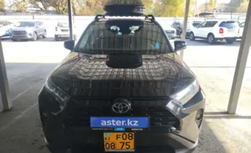 Toyota RAV4 2019 года за 11 000 000 тг. в Алматы фото 2
