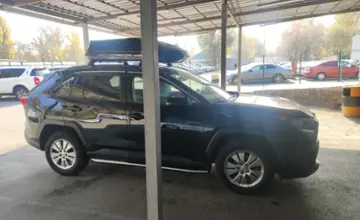 Toyota RAV4 2019 года за 11 000 000 тг. в Алматы фото 4