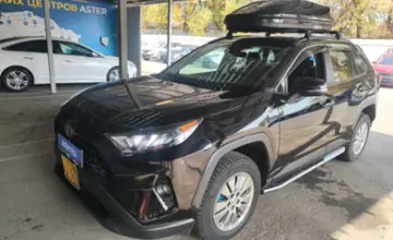Toyota RAV4 2019 года за 11 000 000 тг. в Алматы фото 1