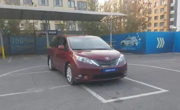 Toyota Sienna 2016 года за 14 500 000 тг. в Алматы фото 2