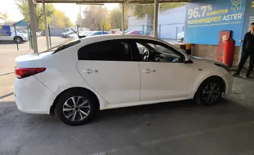 Kia Rio 2018 года за 6 300 000 тг. в Алматы фото 4