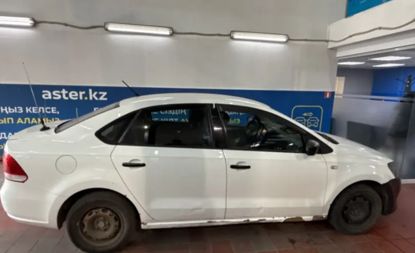 Volkswagen Polo 2015 года за 3 000 000 тг. в Астана фото 4