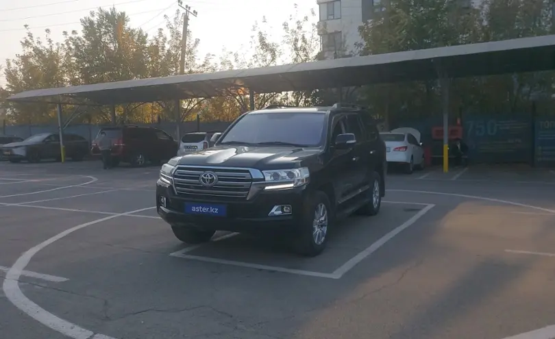Toyota Land Cruiser 2018 года за 30 000 000 тг. в Алматы