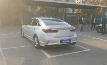 Hyundai Sonata 2019 года за 8 000 000 тг. в Алматы фото 4