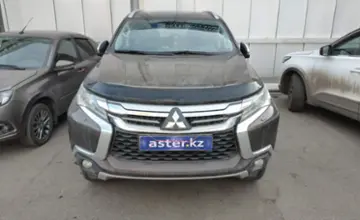 Mitsubishi Pajero Sport 2018 года за 18 500 000 тг. в Костанай фото 2