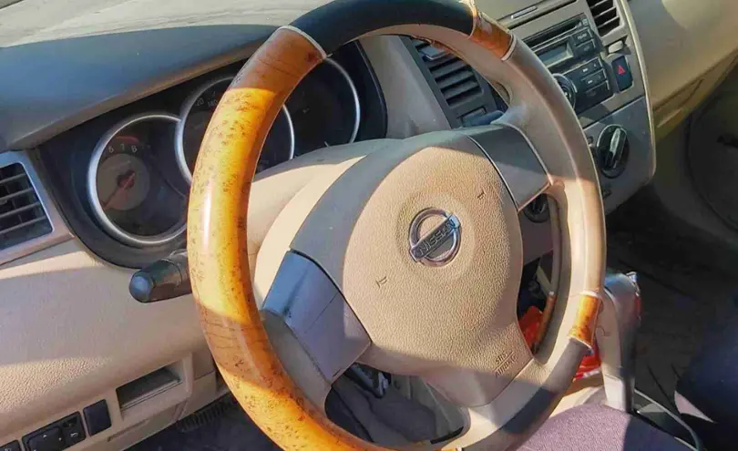 Nissan Tiida 2006 года за 3 000 000 тг. в Астана фото 5