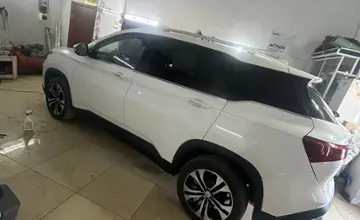 Chevrolet Captiva 2022 года за 10 500 000 тг. в Актобе фото 2