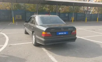 Mercedes-Benz W124 1991 года за 800 000 тг. в Алматы фото 4