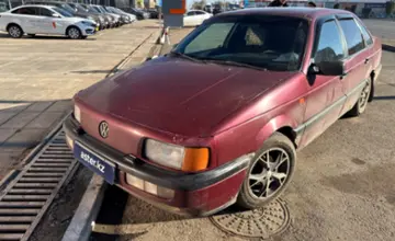 Volkswagen Passat 1992 года за 800 000 тг. в Уральск фото 1
