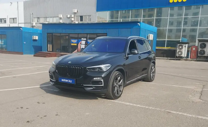 BMW X5 2019 года за 30 000 000 тг. в Алматы