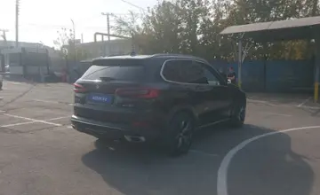 BMW X5 2019 года за 30 000 000 тг. в Алматы фото 3