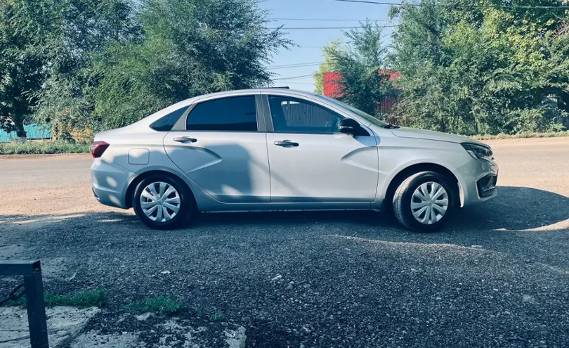Купить LADA (ВАЗ) Vesta 2024 года в Уральске, цена 7800000 тенге. Продажа LADA (ВАЗ) Vesta в Уральске - Aster.kz. №c1253645 LADA (ВАЗ) Vesta 2024 года за 7 800 000 тг. в Уральск