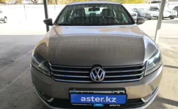 Volkswagen Passat 2014 года за 5 800 000 тг. в Алматы фото 2