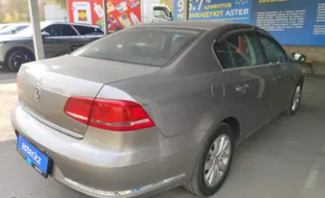 Volkswagen Passat 2014 года за 5 800 000 тг. в Алматы