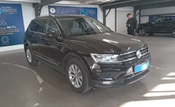 Volkswagen Tiguan 2017 года за 11 000 000 тг. в Астана фото 2