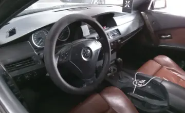 BMW 5 серии 2005 года за 5 500 000 тг. в Астана фото 5