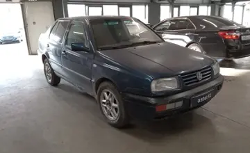 Volkswagen Vento 1992 года за 1 000 000 тг. в Астана фото 2